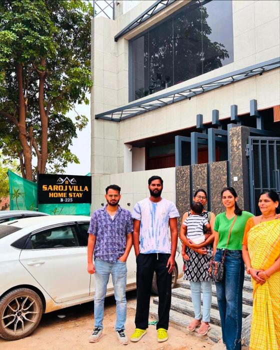 saroj villa
