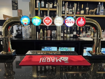 High Corner Hotel,,2 star