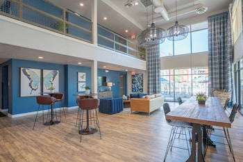 Klvg - V On Broadway,1890 South Country Club Way,4 star