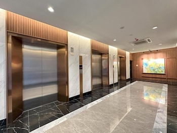 Mossaz Suite By Mykey,,2 star