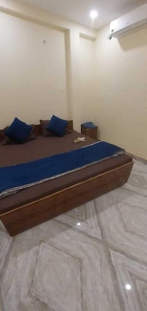 shree p guest house
