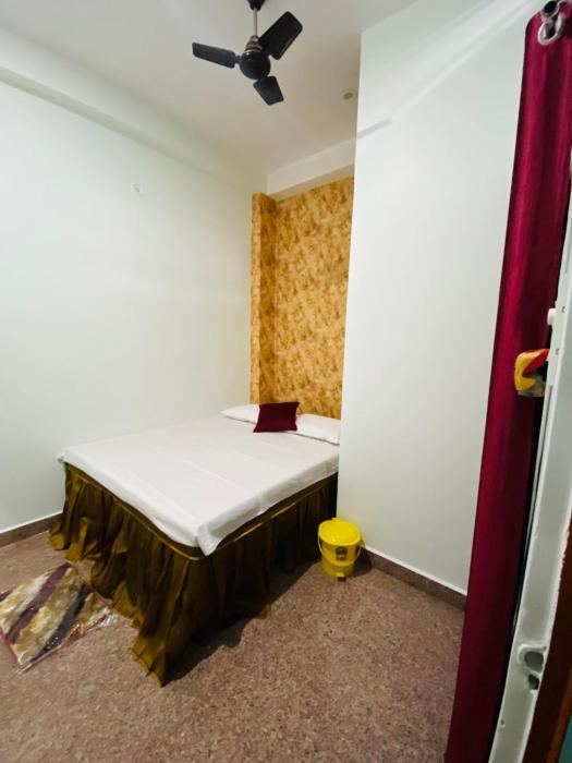 dhanwantri niwas guest house by grb