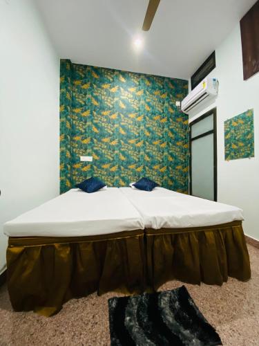 dhanwantri niwas guest house by grb