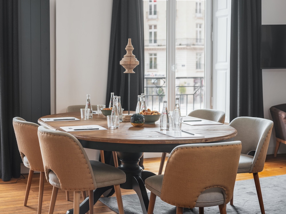 maisons du monde hotel and suites nantes