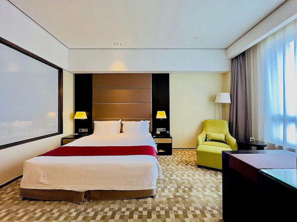 holiday inn nantong oasis centre by ihg