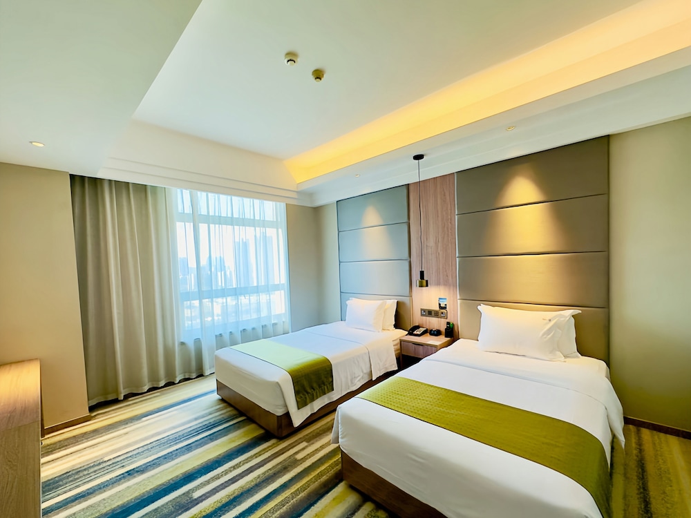 holiday inn nantong oasis centre by ihg