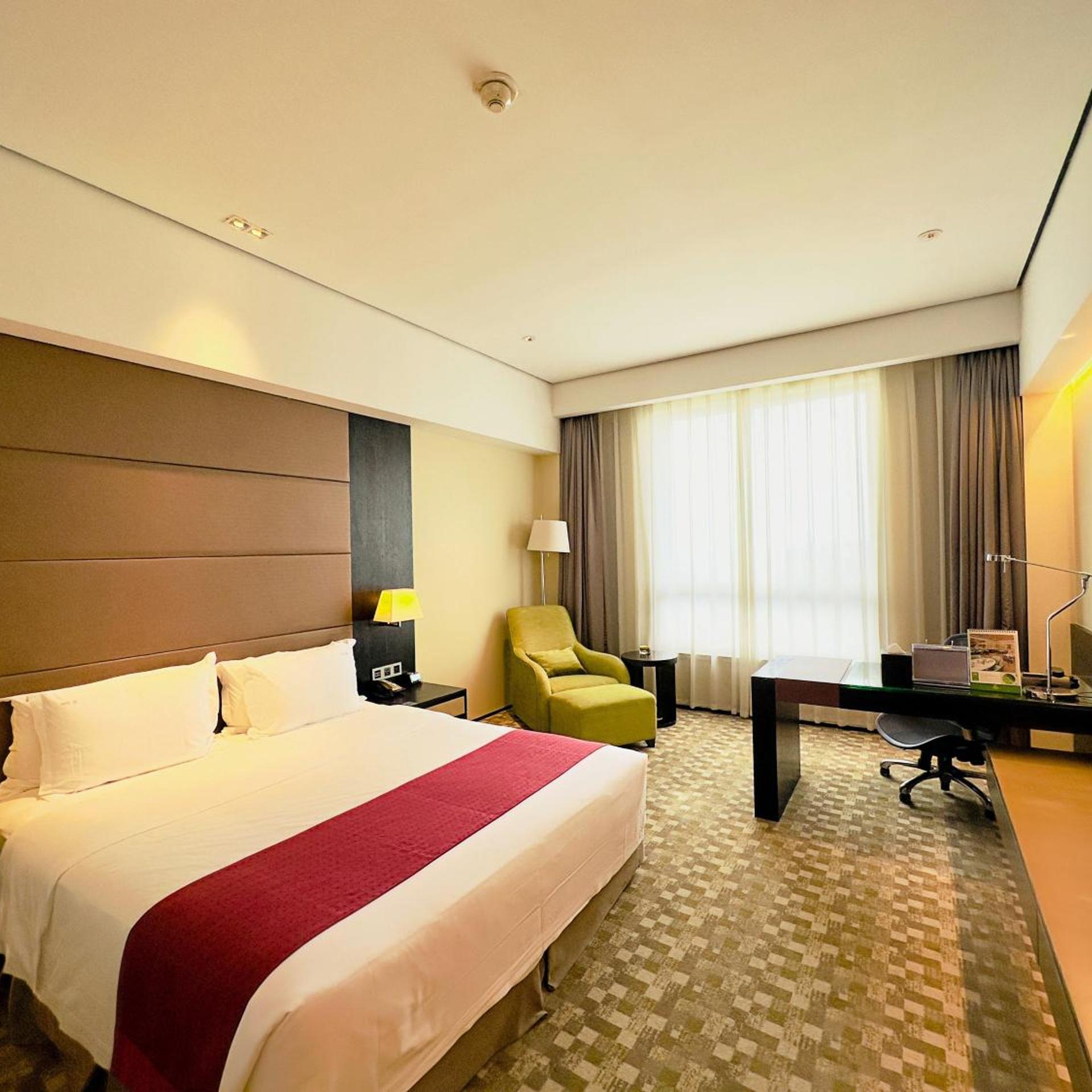 holiday inn nantong oasis centre by ihg