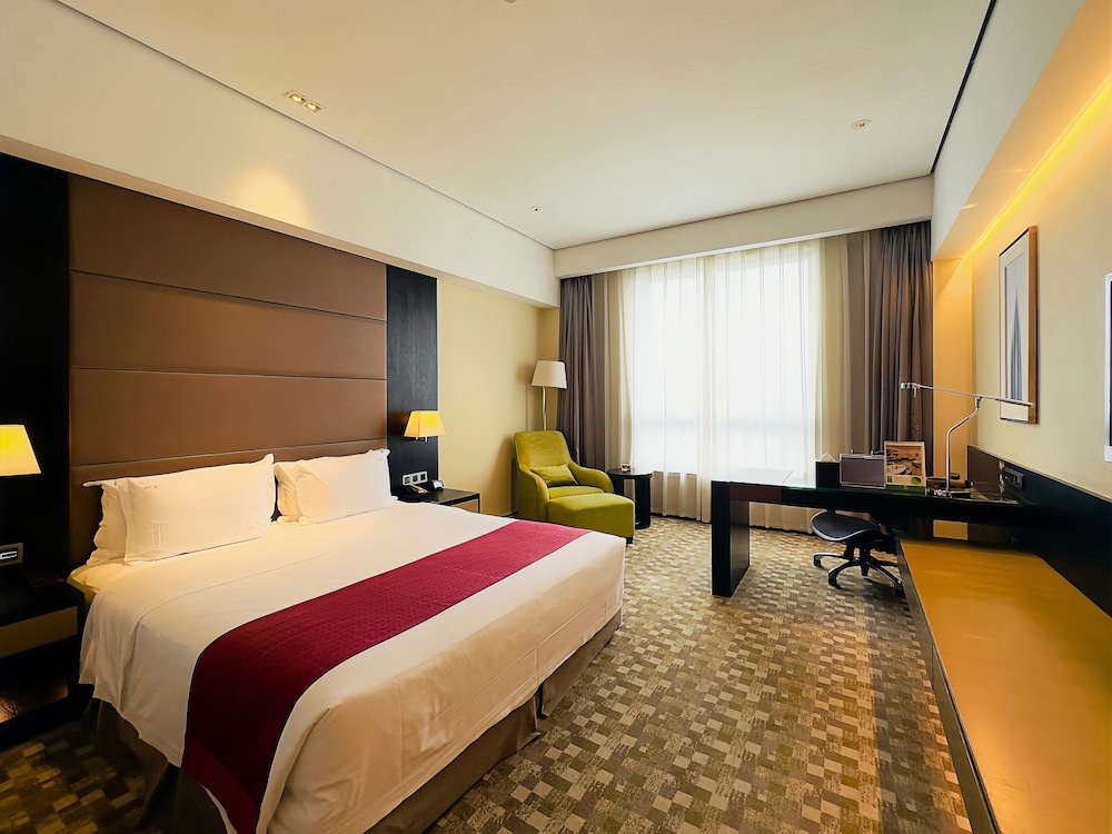 holiday inn nantong oasis centre by ihg