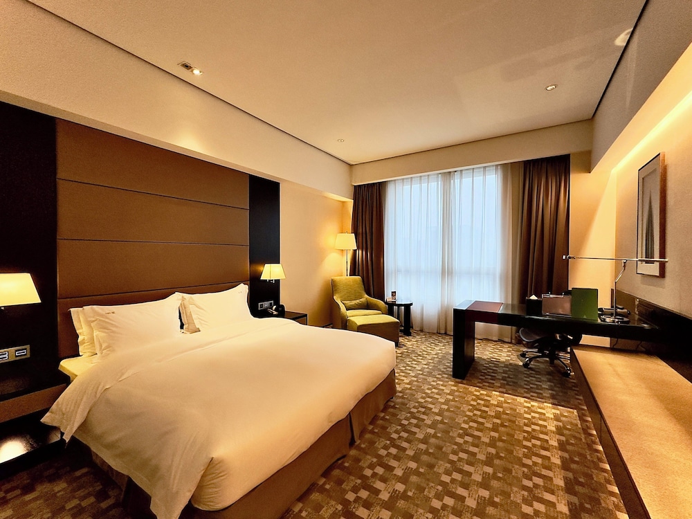 holiday inn nantong oasis centre by ihg