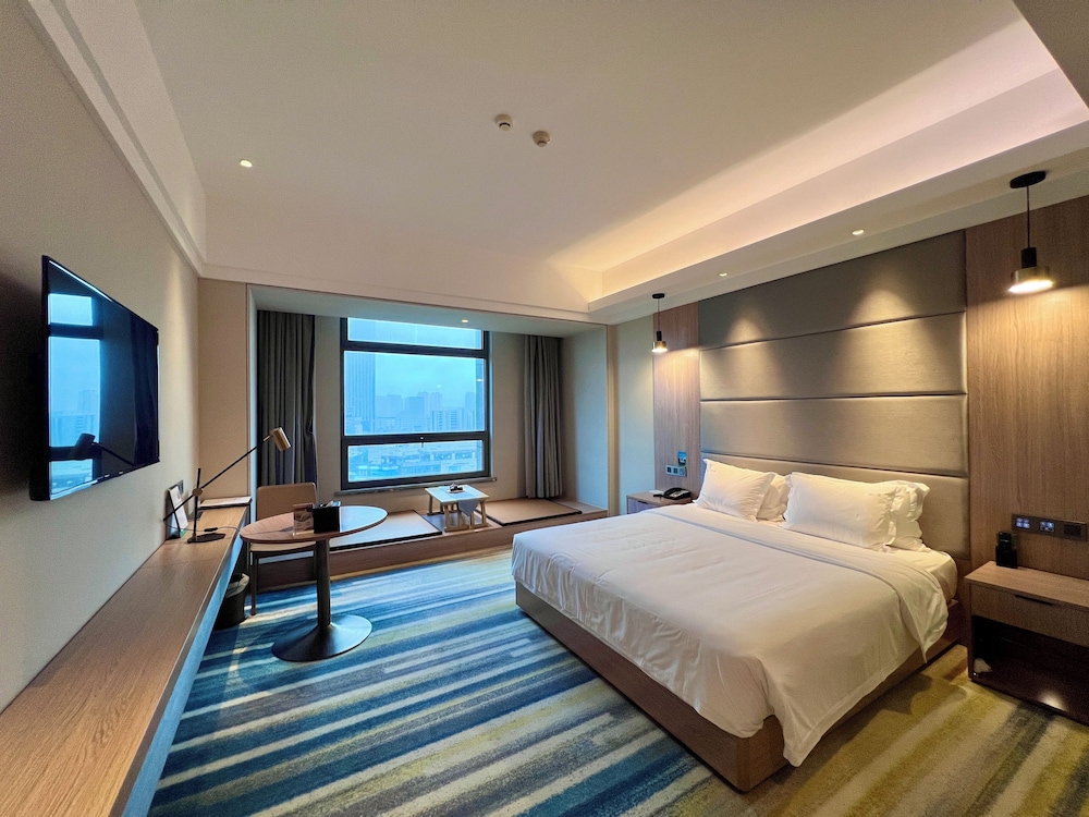 holiday inn nantong oasis centre by ihg