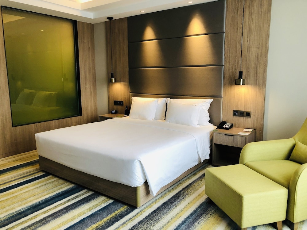 holiday inn nantong oasis centre by ihg