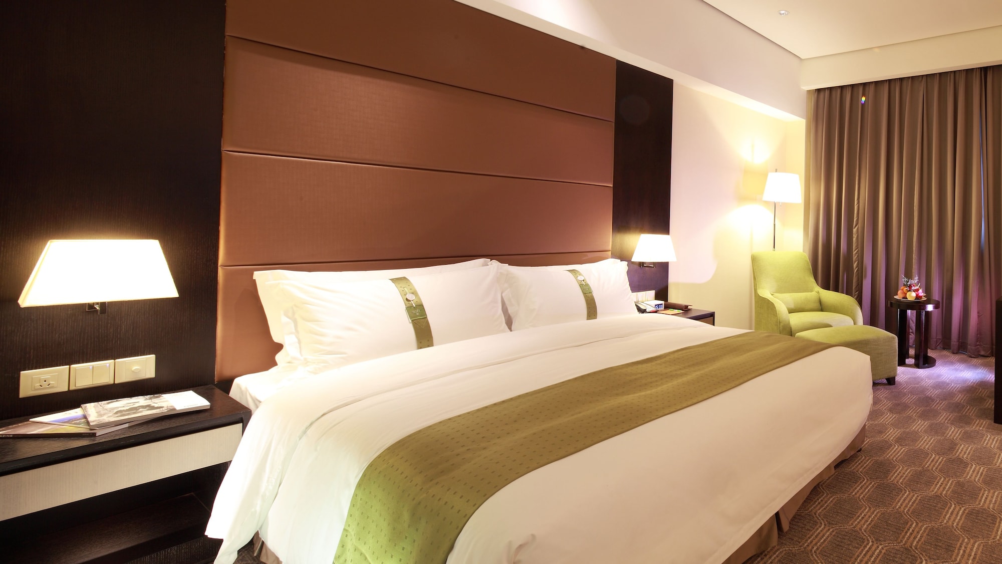 holiday inn nantong oasis centre by ihg