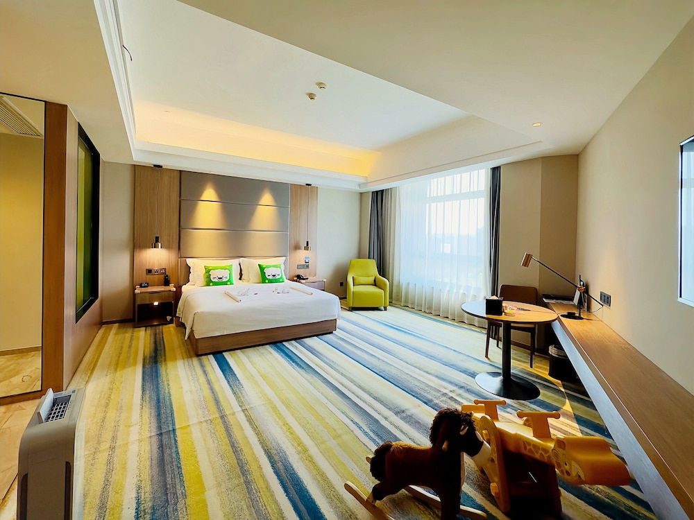 holiday inn nantong oasis centre by ihg