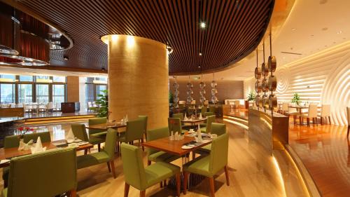 holiday inn nantong oasis centre by ihg