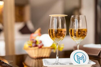 hotel moonstone de luxury