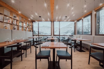 alpeen hotel