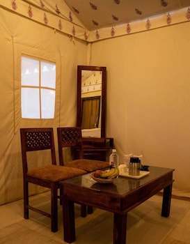 happy adventure camp and resort jaisalmer