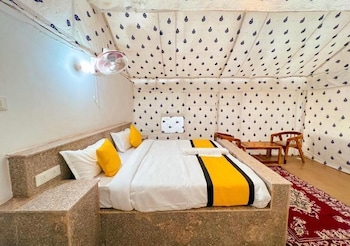 happy adventure camp and resort jaisalmer