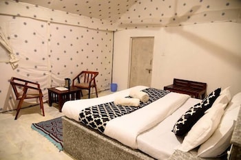 happy adventure camp and resort jaisalmer