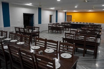 happy adventure camp and resort jaisalmer