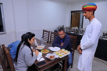 happy adventure camp and resort jaisalmer