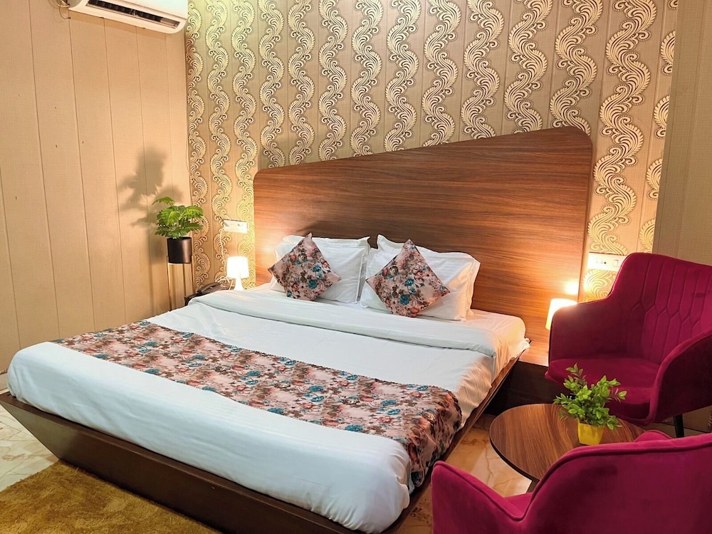 hotel pearl grand by elena group