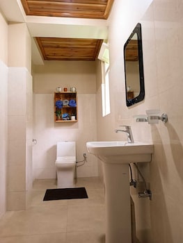 the alpine jungle stay