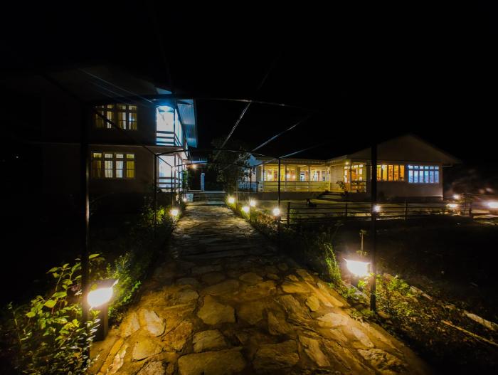 the alpine jungle stay