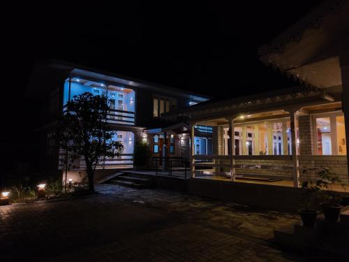 the alpine jungle stay