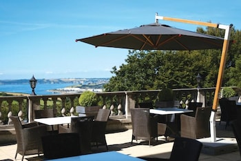 trenython manor resort