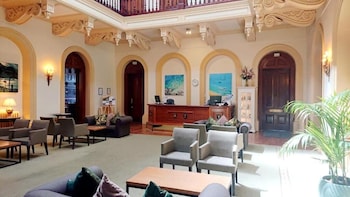 Trenython Manor Resort,,3 star