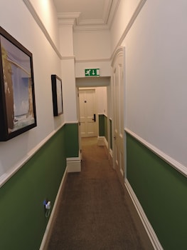 trenython manor resort