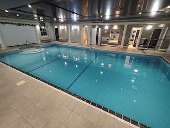 trenython manor resort