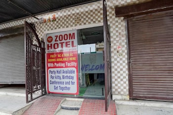 zoom hotel