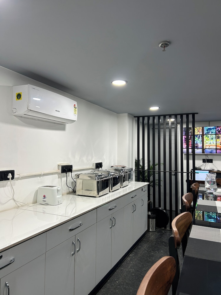 bedchambers serviced apartment golf course gurgaon