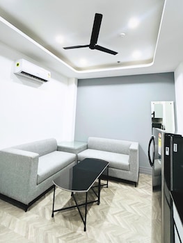 bedchambers serviced apartment golf course gurgaon