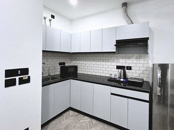 bedchambers serviced apartment golf course gurgaon