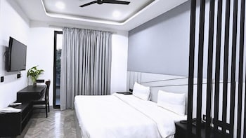 bedchambers serviced apartment golf course gurgaon