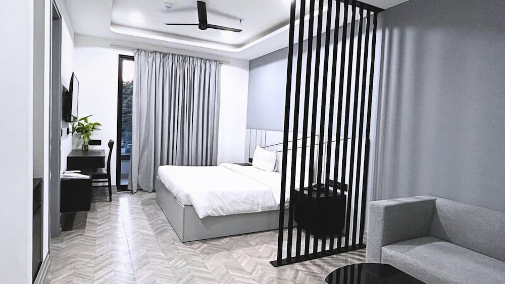bedchambers serviced apartment golf course gurgaon