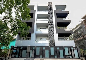 bedchambers serviced apartment golf course gurgaon