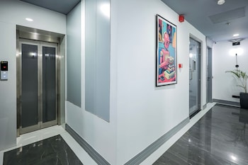 bedchambers serviced apartment golf course gurgaon