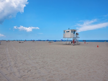 singer island