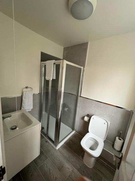 large 8 bedroom house in edgbaston