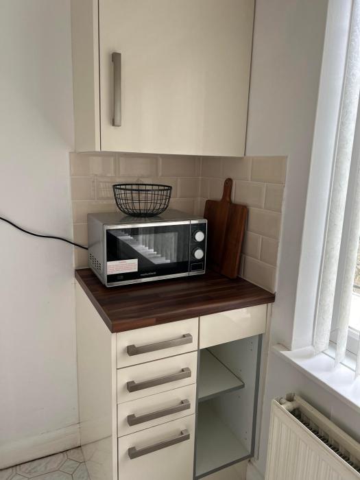 large 8 bedroom house in edgbaston