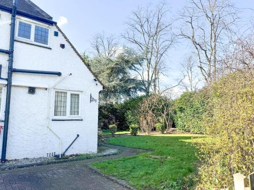 large 8 bedroom house in edgbaston