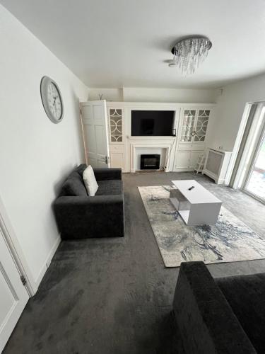 large 8 bedroom house in edgbaston