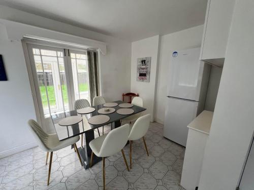 large 8 bedroom house in edgbaston