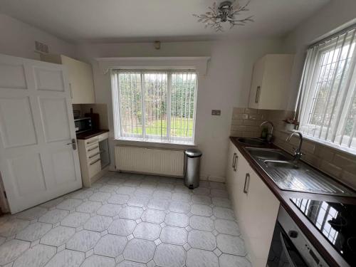 large 8 bedroom house in edgbaston