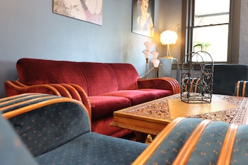 The Roanoke Hotel,,2 star