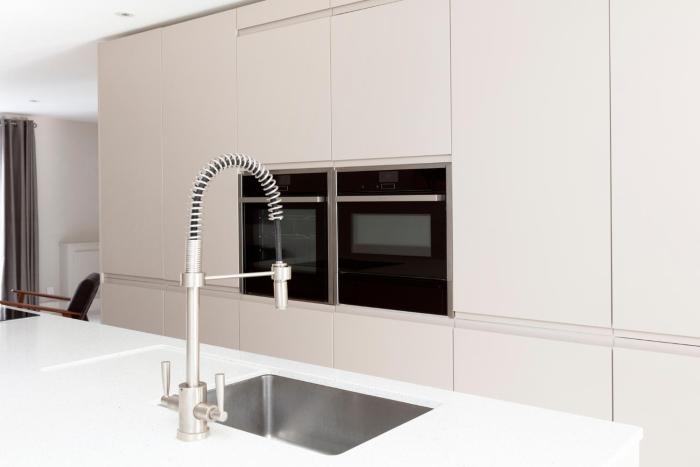 fabulous central windsor town house